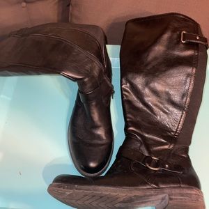Black Women’s Boots Size 8.5
